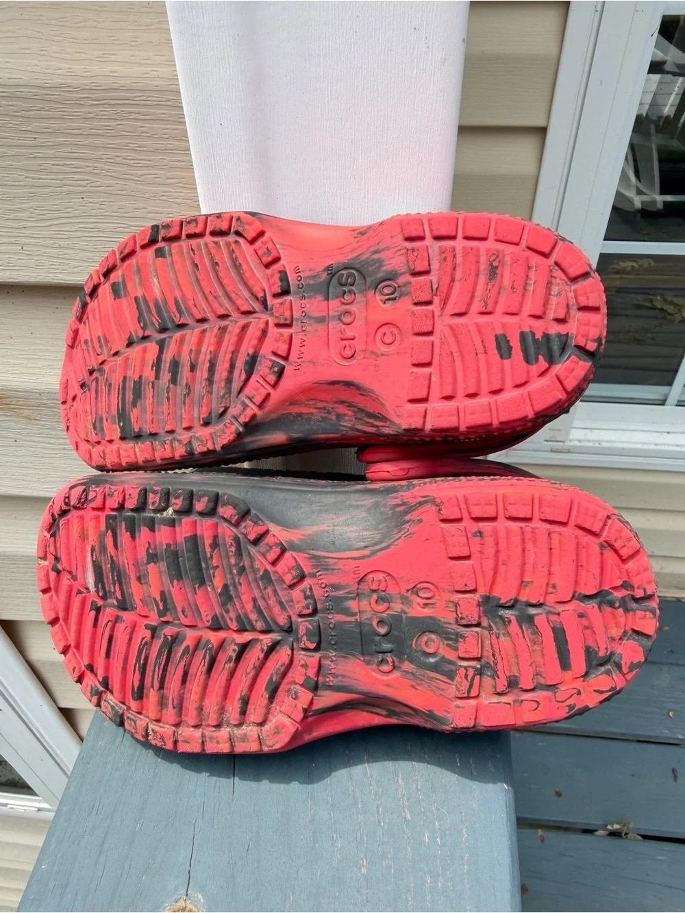 Crocs KIDS' CROCS LITTLE KID CLASSIC MARBLED CLOGS Red Swirl Shoes Size 10